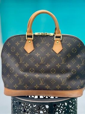 💚Louis Vuitton Brown Monogram Canvas Alma Satchel with Tan Trim💚